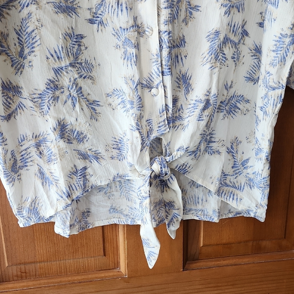 Cream Buttoned Relaxed Blouse - Picture 3 of 5